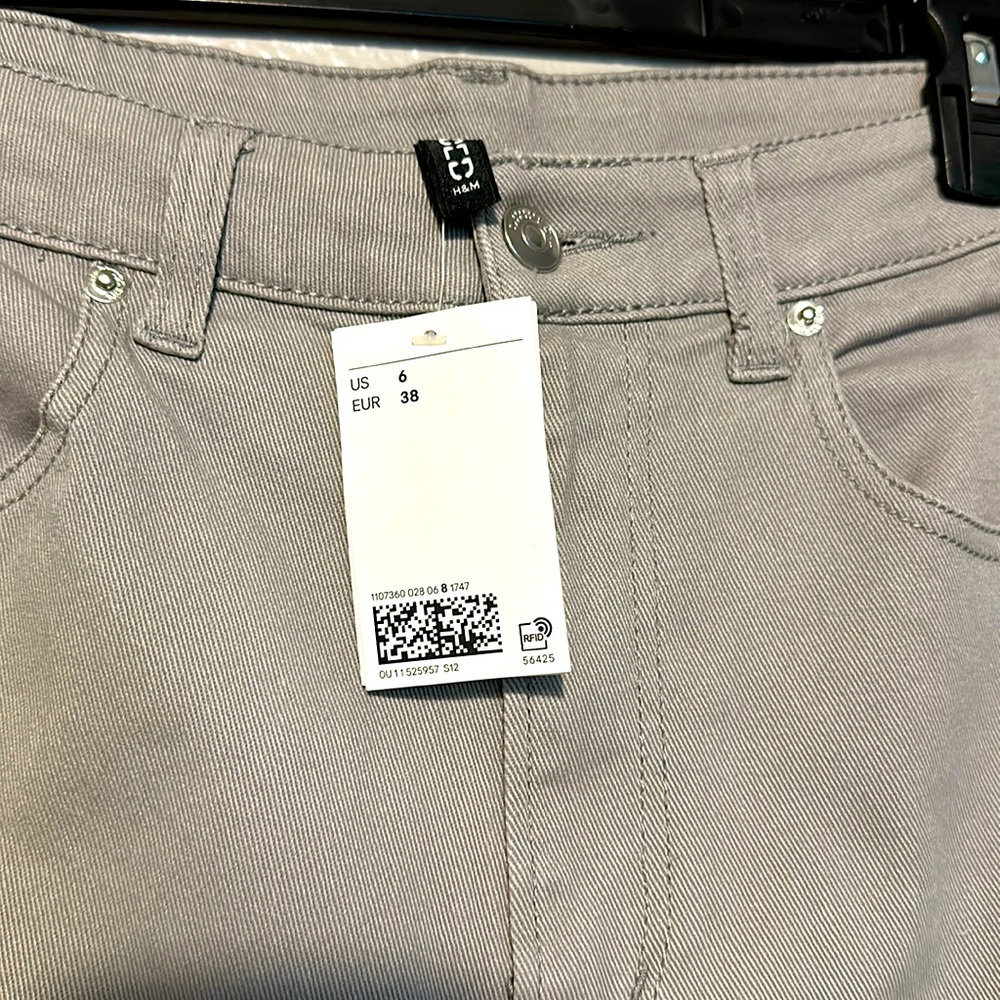 H&M Gray Pants. Size 6. Brand new with tags.